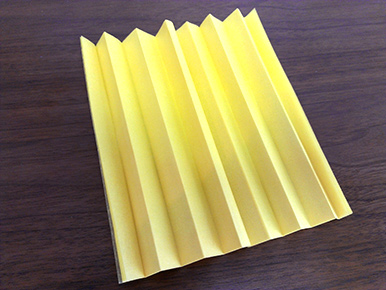 フラワーポムの作り方　お花紙で作るペーパーポンポン　黄色　折り方