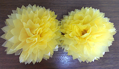 フラワーポムの作り方　お花紙で作るペーパーポンポン　黄色　２つ作る
