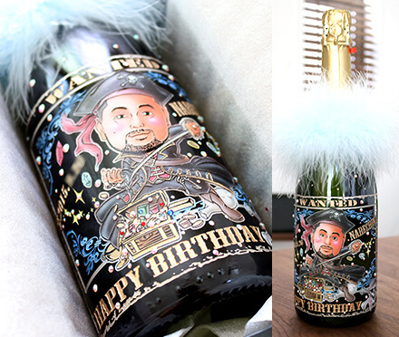 似顔絵シャンパン　ドレシャン　誕生日のサプライズプレゼント