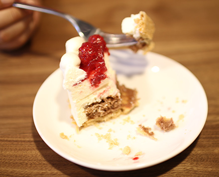 洋菓子店カサミンゴー　木苺スフレチーズケーキ　一番美味しい状態で食べるコツ