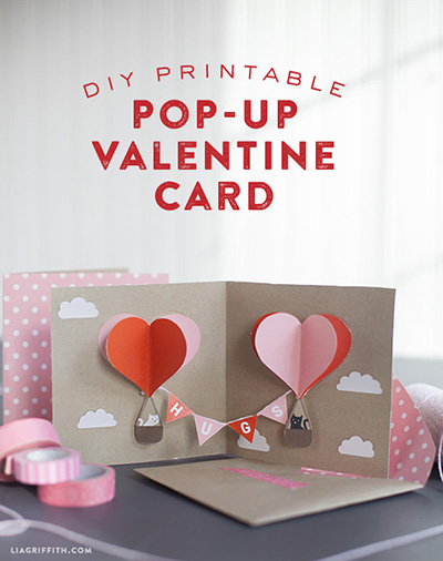 メッセージガーランドが飛び出すバレンタインのポップアップカード　素敵なバレンタインカード　手作りアイデア