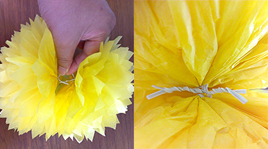 フラワーポムの作り方　お花紙で作るペーパーポンポン　黄色　２つを繋げる