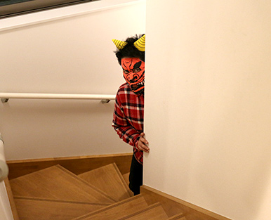 マスキングテープで作る立体的な鬼の面の作り方　本当に怖い鬼の面　節分演出アイデア　手作り　DIY