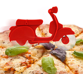 IL MOTORINO PIZZA CUTTER　スクーター ピザカッター　キッカーラン