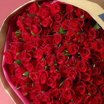 100本の赤いバラの花束 アニバーサリーローズ　彼女が喜ぶサプライズ