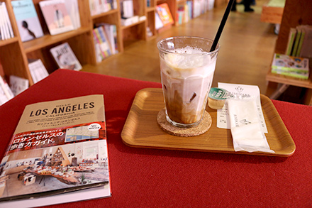 Book & Cafe　星野リゾート リゾナーレ八ヶ岳