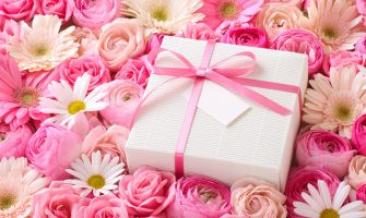 彼女が喜ぶ最高のプレゼントのイメージ