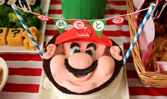 マリオをテーマにした誕生日パーテーを演出するためにマリオケーキを注文してみました Happy Birthday Project