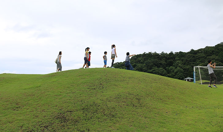 ブルーベリーヒル勝浦　敷地内を散歩