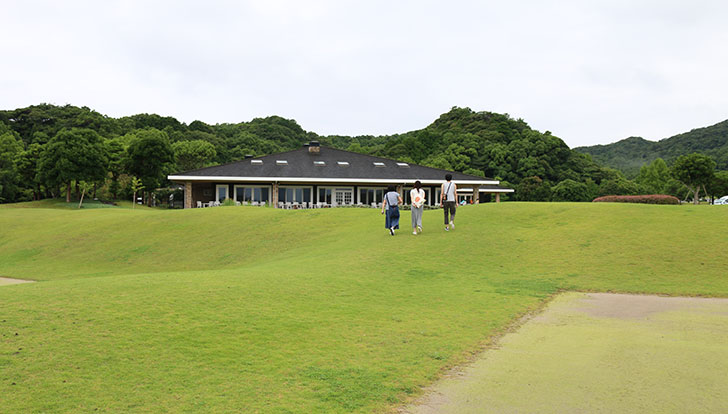 ブルーベリーヒル勝浦　敷地内を散歩