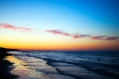 夏の海で夕暮れサプライズ