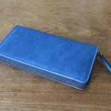 天然本藍染革が美しい!Bluestone(ブルーストーン)スクモレザーラウンドジップ長財布
