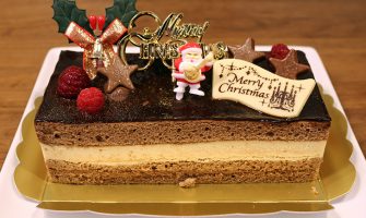 cake.jpのクリスマスケーキ　バニラとチョコの極上ブッシュ・ド・ノエル