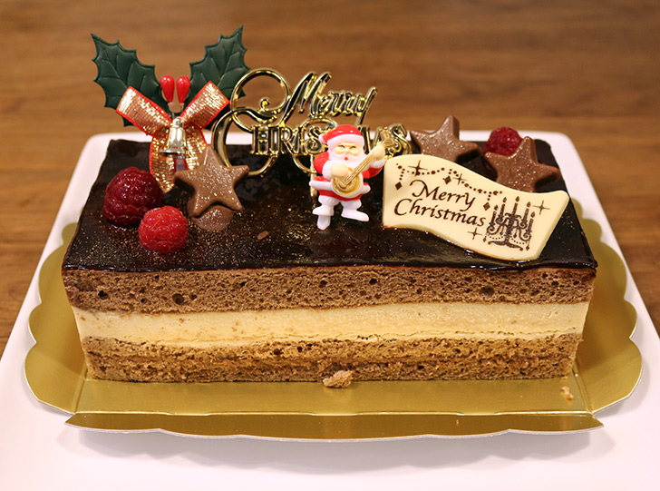 cake.jpのクリスマスケーキ　バニラとチョコの極上ブッシュ・ド・ノエル