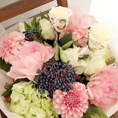 【花に写真プリント】季節のブーケL【ラウンドタイプ】 生花&プリザーブドフラワー