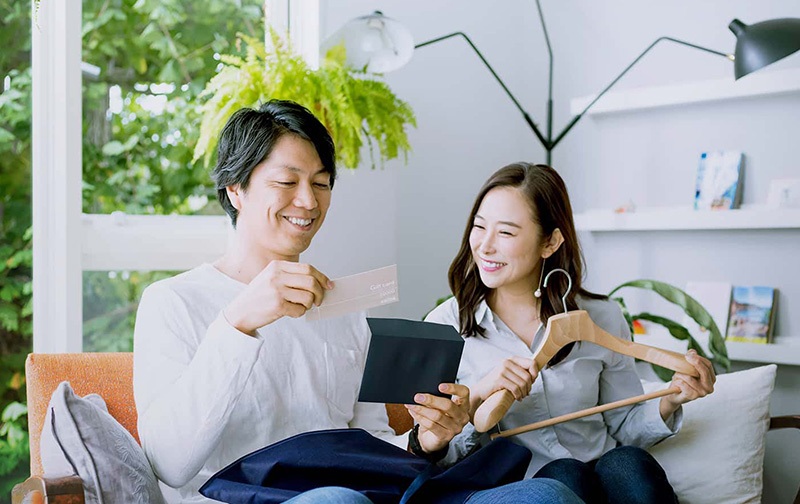 オーダーメイドビジネスウェアのFABRIC TOKYO「ギフトカード for SHIRTS」