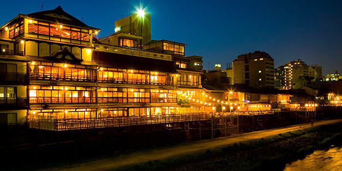 3位 FUNATSURU KYOTO KAMOGAWA RESORT　外観