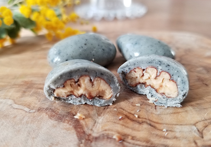 サロンドロワイヤル　ピーカンナッツチョコレート　黒胡麻ピーカンナッツ