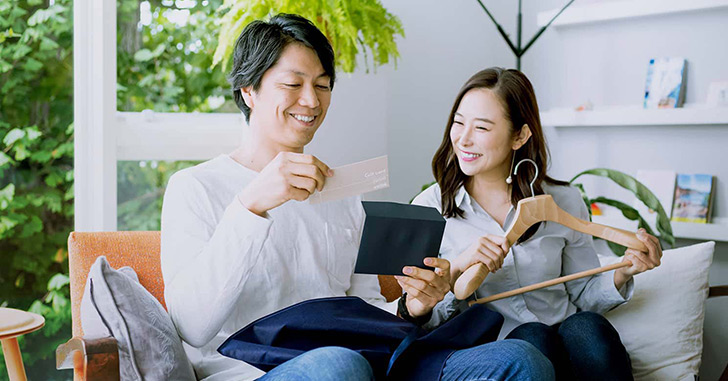 ギフトカードで贈れる!オーダーメイドスーツをプレゼント