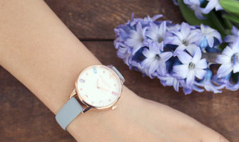 オリビアバートンの腕時計「ビジュウェルド フローラルズ」