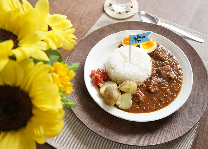 お父さんが喜ぶ本気カレー！父の日に作りたい「本格ビーフカレー」