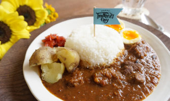 お父さんが喜ぶ本気カレー！父の日に作りたい「本格ビーフカレー」のレシピ・作り方