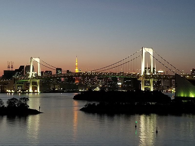 ヒルトン東京お台場から見える夜景　夕方