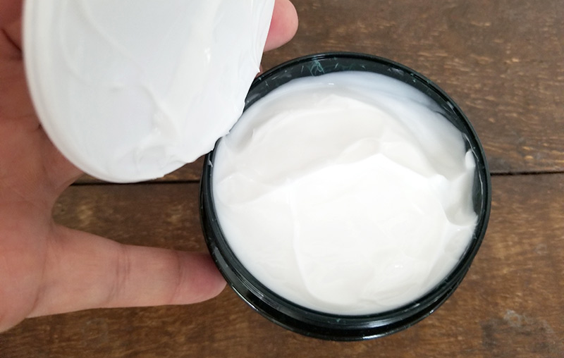 SWATiの人気ボディケアシリーズ「MARBLE label」のRaw body Cream ふたを開けた状態