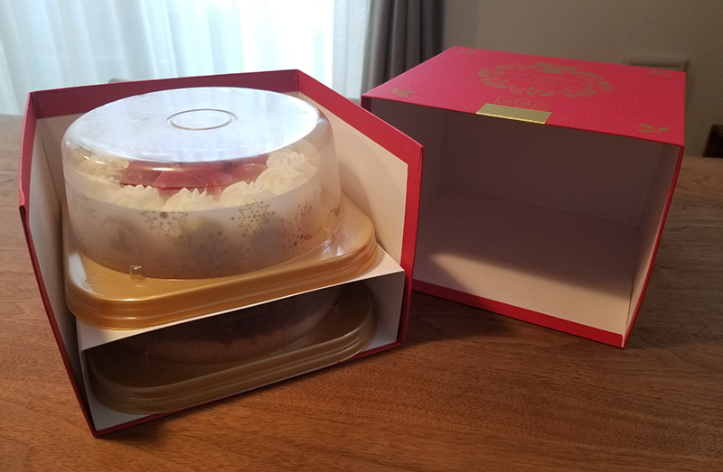 ルタオの２段クリスカスケーキ「グランノエル」　商品レビュー