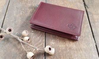 「オロビアンコ（Orobianco）」のパスケース　イメージ画像