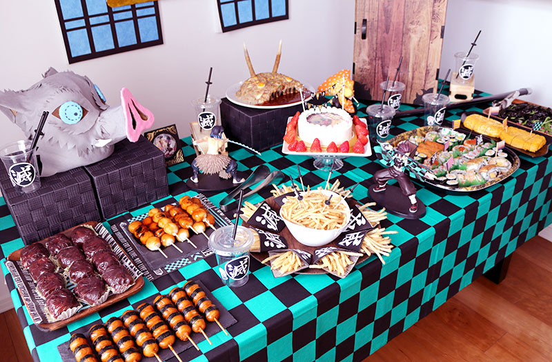 鬼滅の刃 がテーマの誕生日パーティー演出 飾り 料理 手作りコスプレグッズ Happy Birthday Project