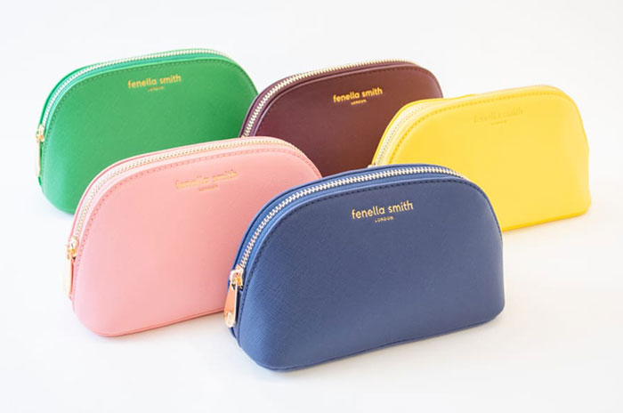 シンプルで使いやすいコスメポーチ「fenella smith コスメケース」