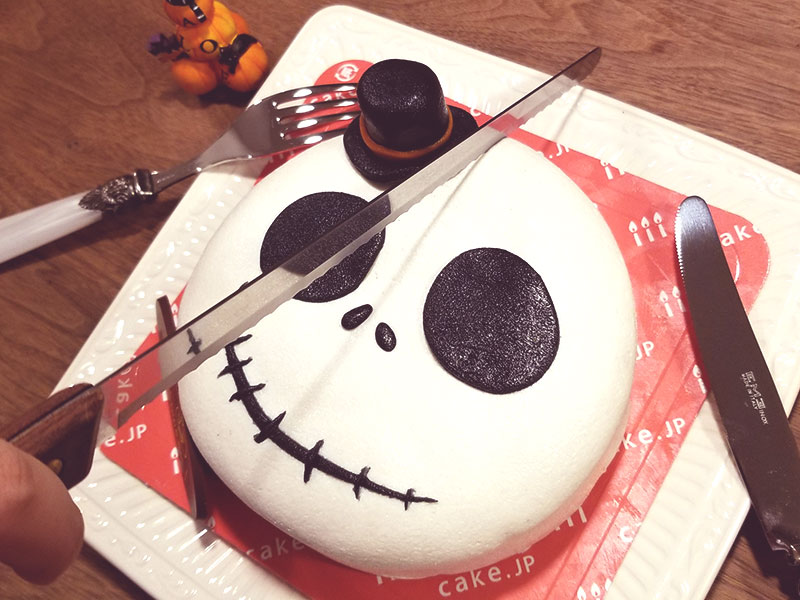 ケーキカット　ハロウィン 骸骨チーズケーキ レビュー 食べた感想