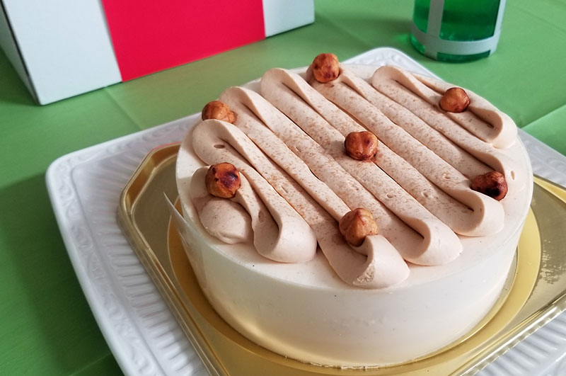 ケーキ　フォートナイトをテーマにした小学生男子の誕生日の飾り付け