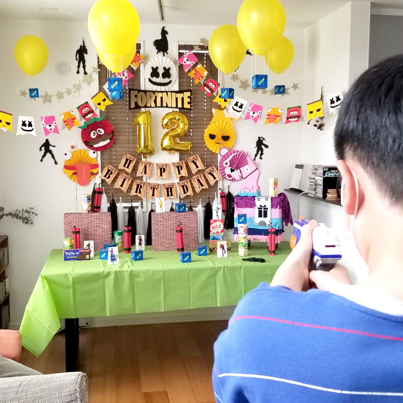 パーティーゲーム-3　射的 　フォートナイトをテーマにした小学生男子の誕生日の飾り付け