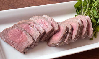 フライパンで作れる！牛肉のハーブ塩釜焼きのレシピ・作り方