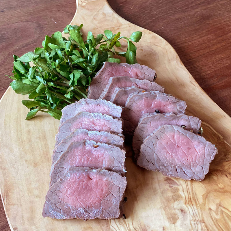 フライパンで作れる！牛肉のハーブ塩釜焼きのレシピ・作り方