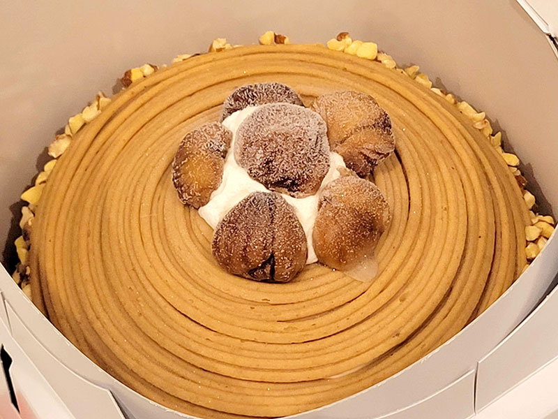 【イタリアントマト】イタリア栗のモンブランの届いたケーキの状態