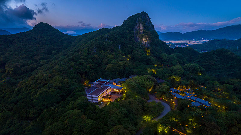 御船山楽園ホテル　温泉　立地　山の中