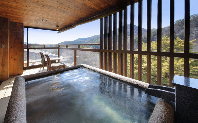 鬼怒川温泉　ホテル栂の季　露天風呂付き客室