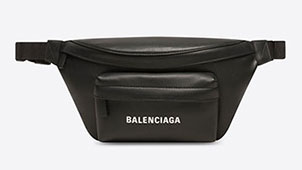 「BALENCIAGA（バレンシアガ）」のボディバッグ