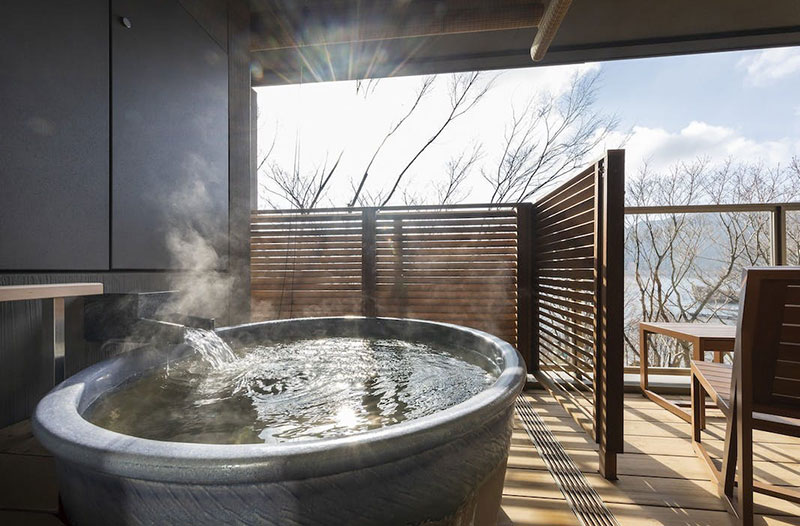 箱根・芦ノ湖　はなをり　露天風呂付き客室
