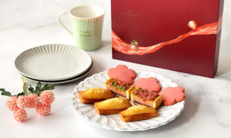 アンリ・シャルパンティエ「いちごタルトアソート S ＜春限定パッケージ＞」イメージカット
