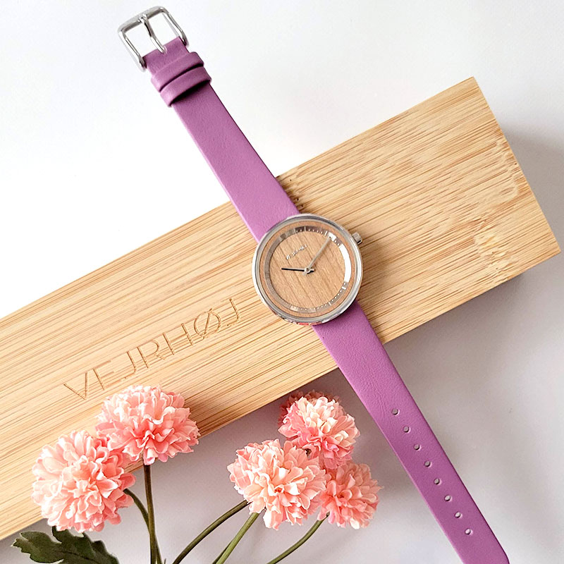 「桜の木」を使ったヴェアホイの腕時計「SAKURA」をレビュー