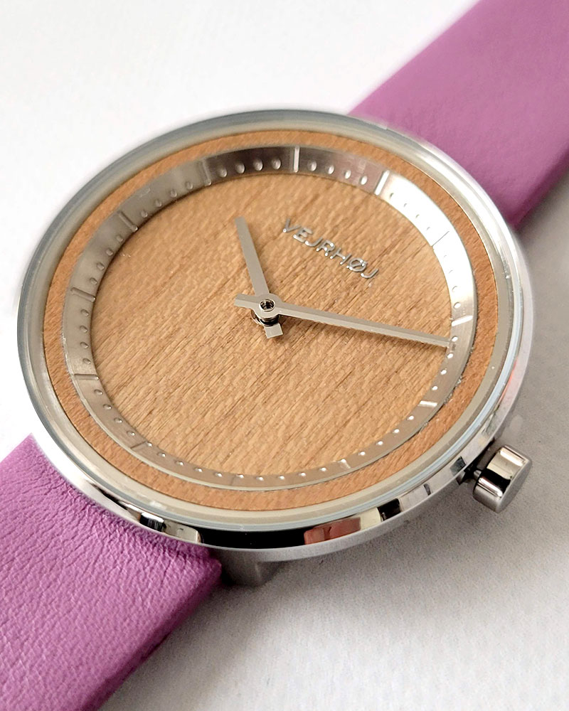 時計のケース｜「桜の木」を使ったヴェアホイの腕時計「SAKURA」をレビュー