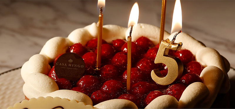 洋菓子店カサミンゴーの誕生日ケーキのイメージ