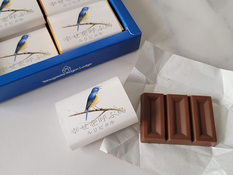 クリスマスキャンペーンのチョコレート　幸せを呼ぶ鳥　ルリビタス