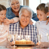 還暦祝い「60歳誕生日」にもらって嬉しいプレゼント13選！